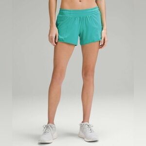 C - Lululemon Hotty Hot Low-Rise Lined Short 4"